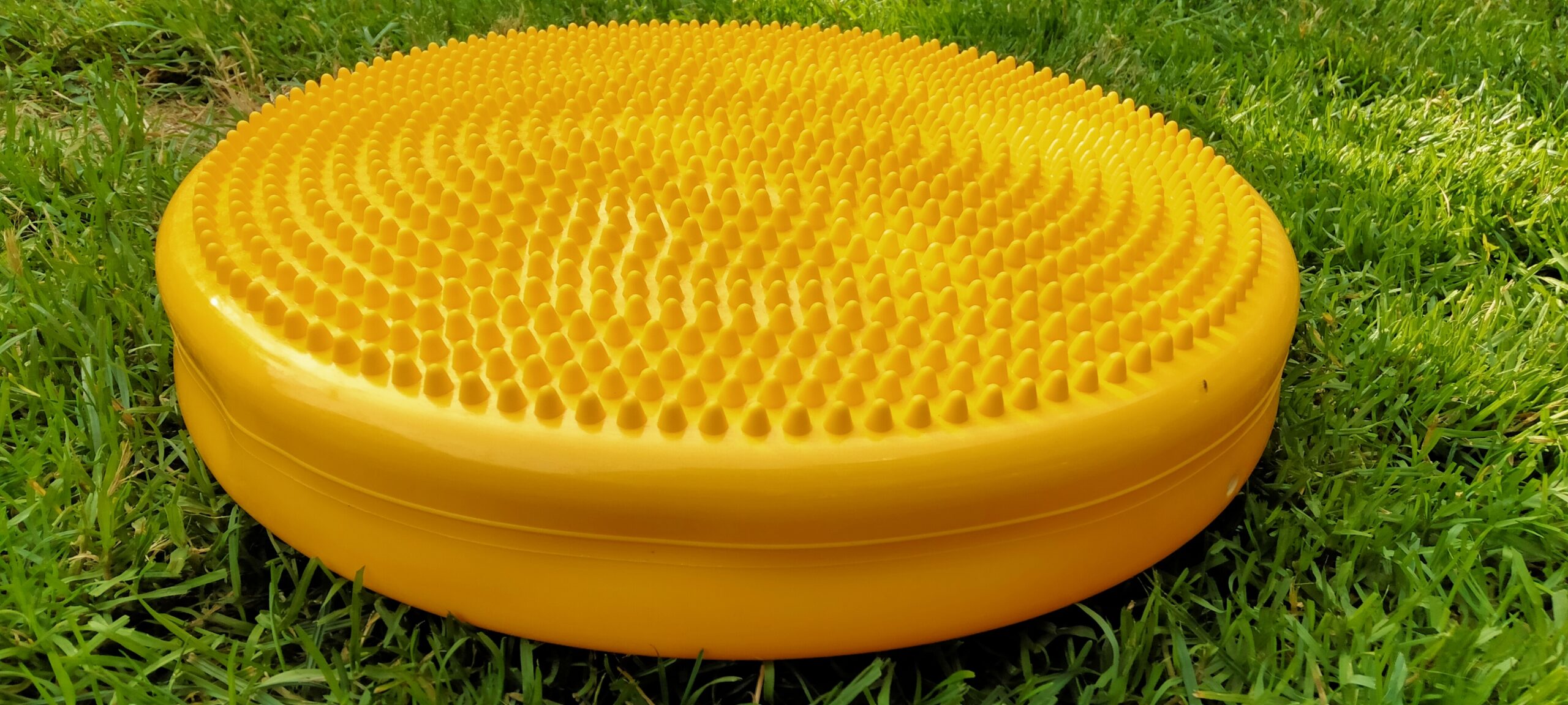 Poduszka sensoryczna Ø33 cm (żółta) - obrazek 5